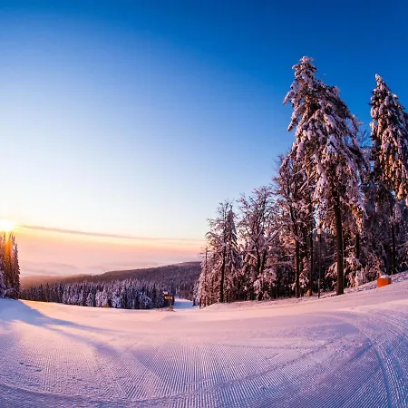 Hp Skiareal- Bukova Hora V Orlickych Horach 100 M Od Lanovky